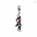 Charm colgante chibi Miles Morales Spider-Man Marvel plata esmalte negro rojo clip grabado